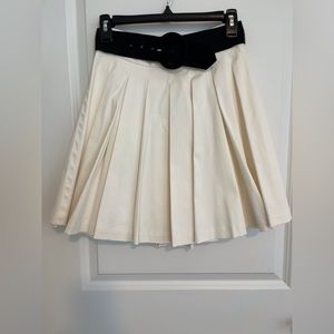Alice + Olivia Cream Mini Skirt with Black Belt